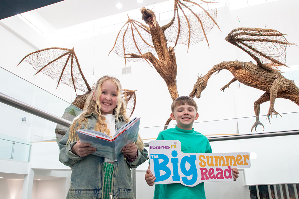 Lola and Zach blast off on a reading time travel adventure in the Ulster Museum, where dinosaurs, dragons and discoveries from the past set the scene for Libraries NI’s Big Summer Read – 66 days, 66 reading adventures, 4 library visits and one amazing time travel journey!