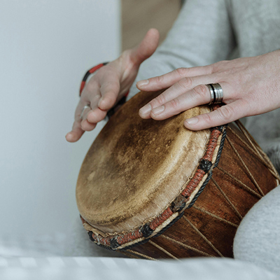 Feel the Beat of Wellness at Irvinestown Library’s ‘Wellness in Rhythm’ Workshop