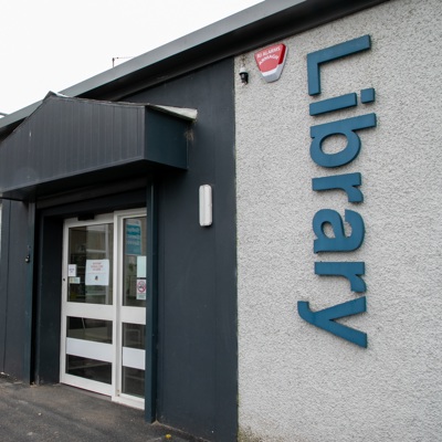 Ballynahinch Library Celebrates 50th Birthday with Coffee Morning for Macmillan Cancer Support